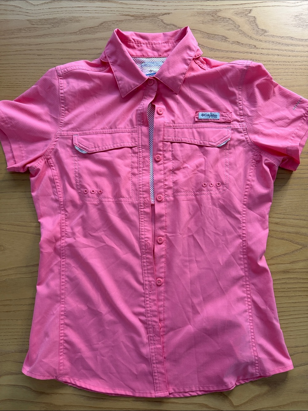 Columbia Womens’ Hot Pink Short-Sleeve Button-Front Performance Shirt